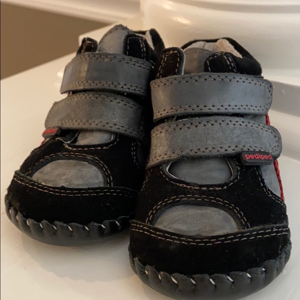 Pediped leather baby shoes 18-24 months boys EUC